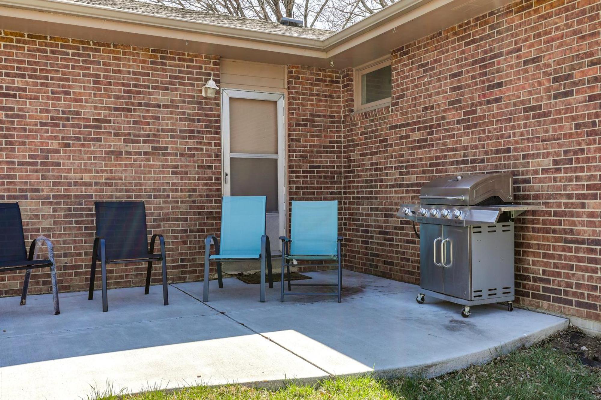 Family-Friendly Lincoln Home With Sandbox And Grill! Exterior foto